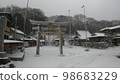 Snow and torii 98683229