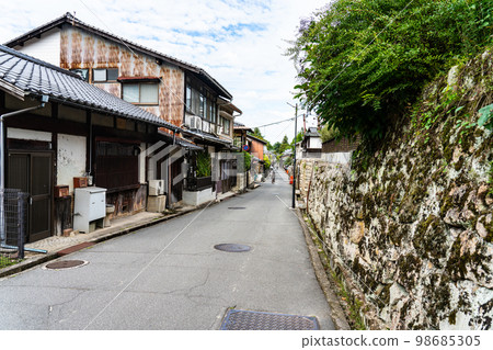 【傳統建築群重要保護區】廣島縣初日市西町瀧小路地區宮島町 【傳統建築群重要保護區】廣島縣初日市西町瀧小路地區宮島町 98685305