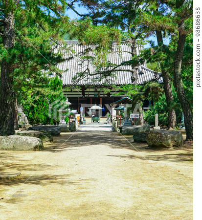 Main Hall, Shikoku Sacred Place No. 80, Sanuki Kokubunji Temple (Takamatsu City, Kagawa Prefecture) Main Hall, Shikoku Sacred Place No. 80, Sanuki Kokubunji Temple (Takamatsu City, Kagawa Prefecture) 98686638