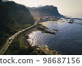 海邊山脈道路 98687156