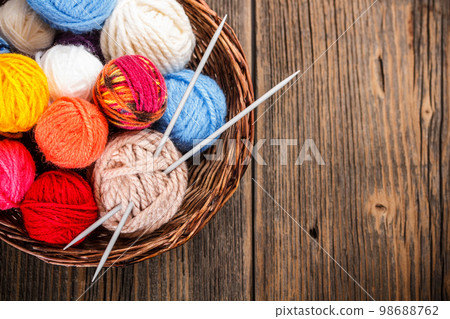 Balls of yarn 98688762