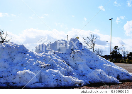 冬天的雪景 98690615