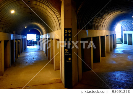 Shikoku/Ehime/Sadamisaki/Magoshima Island/Tunnel inside, the remains of the battery and the junction of the observatory using the remains of the battery/Ikata-cho, Ehime Prefecture 98691258