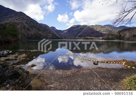 Oku-Nikko Senjogahara Promenade, Lake Yunoko near Yutaki Falls, October 31, 2022 98691538