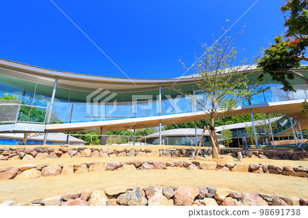 [香川縣]屋島新開的象徵屋島丸（屋島山上據點設施） 98691738