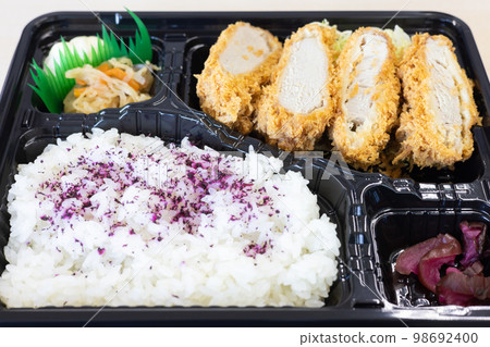 Tonkatsu lunch box Tonkatsu lunch box 98692400