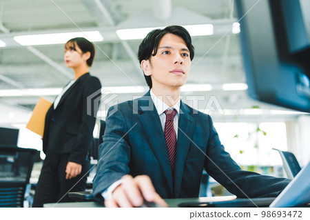  Business image 98693472