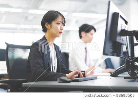  Business image 98693505