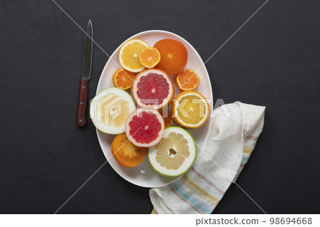 Fresh citrus fruits 98694668