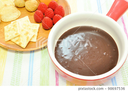 Choco fondue Choco fondue 98697536