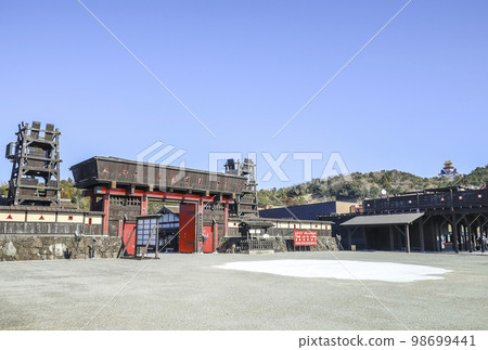 伊勢忍者王國入口,遠眺伊勢安土城 伊勢忍者王國入口,遠眺伊勢安土城 98699441