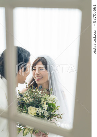 新娘和新郎面對面 婚紗照 婚紗照 pre-shoot 98700661