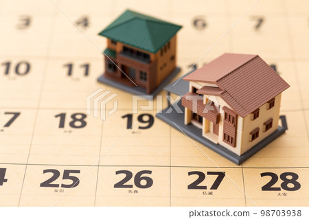 Home and calendar 98703938