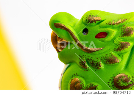 Chinese zodiac earthen bell dragon 98704713