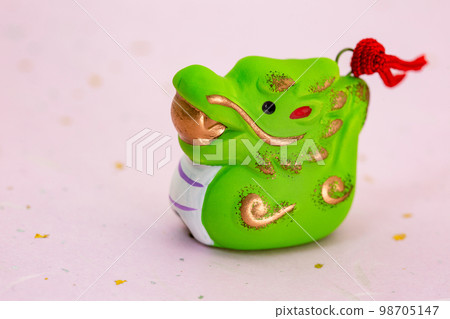 Chinese zodiac earthen bell dragon Chinese zodiac earthen bell dragon 98705147