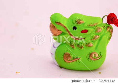 Chinese zodiac earthen bell dragon Chinese zodiac earthen bell dragon 98705148