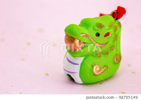 Chinese zodiac earthen bell dragon Chinese zodiac earthen bell dragon 98705149