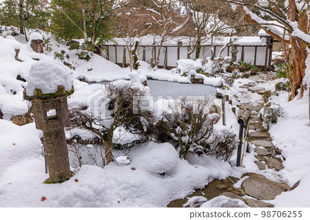 Koto Sanzan Saimyoji Snowscape 98706255