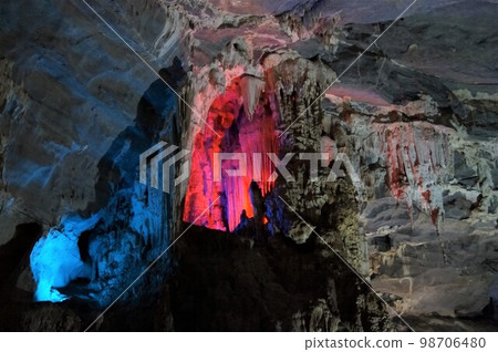越南 Phong Nha Ke Bang 國家公園 Phong Nha 洞穴鐘乳石 越南 Phong Nha Ke Bang 國家公園 Phong Nha 洞穴鐘乳石 98706480