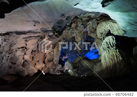 Vietnam Phong Nha Ke Bang National Park Phong Nha cave stalactite 98706482