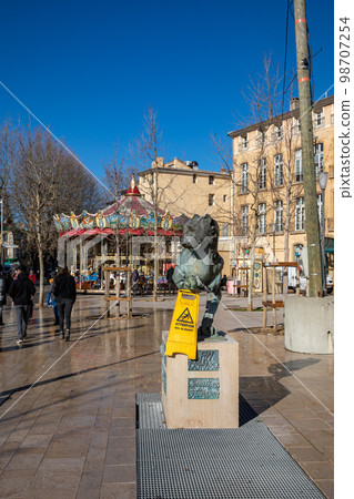 Aix-en-Provence Aix-en-Provence 98707254