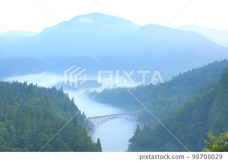 《Fukushima Prefecture》 Tadami Line / Superb View Local Line 《Fukushima Prefecture》 Tadami Line / Superb View Local Line 98708029