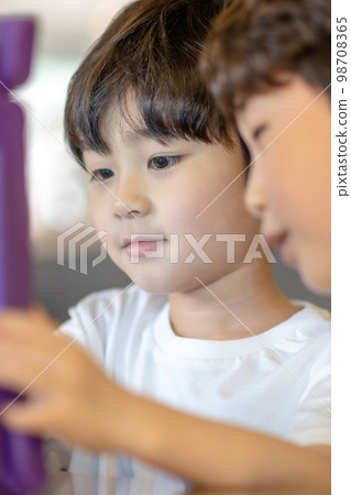 兒童遊戲教育學習弟弟 兒童遊戲教育學習弟弟 98708365