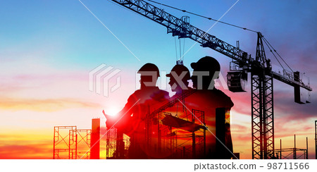 engineering team working on site 98711566
