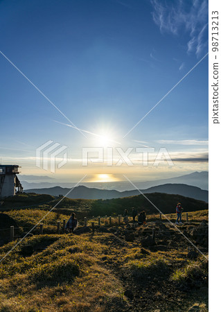 [Kanagawa Prefecture] Beautiful evening view from Mt. Hakone Komagatake 98713213