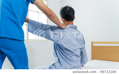 肩部康復拉伸按摩 肩部康復拉伸按摩 98713289