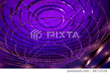 luxury glass chandelier in the hotel. luxury glass chandelier in the hotel. 98713536