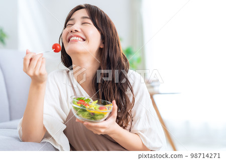 膳食沙拉飲食生活方式生活女性 98714271