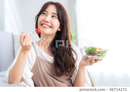 膳食沙拉飲食生活方式生活女性 98714272