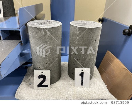 混凝土抗壓強度試驗用試樣 混凝土抗壓強度試驗用試樣 98715909