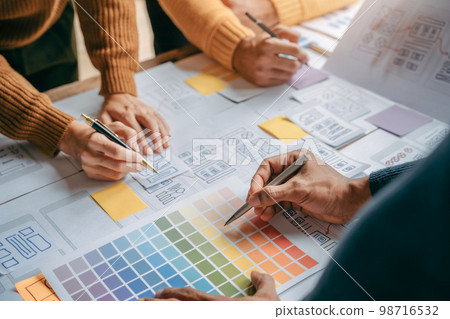 Business people meeting concept design ideas at office. 98716532