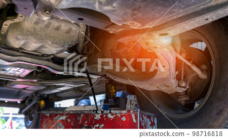 Drain the old oil from the engine through the drain plug. Drain the old oil from the engine through the drain plug. 98716818