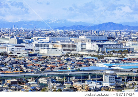 Distribution warehouse district in Komaki city viewed from Komakiyama Castle (Ichinomiya/Gifu direction) 98717424