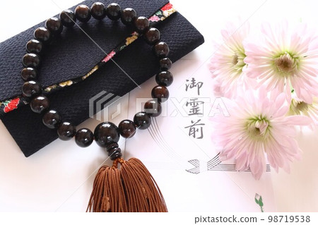 念珠和菊花 [御靈禪包] 98719538