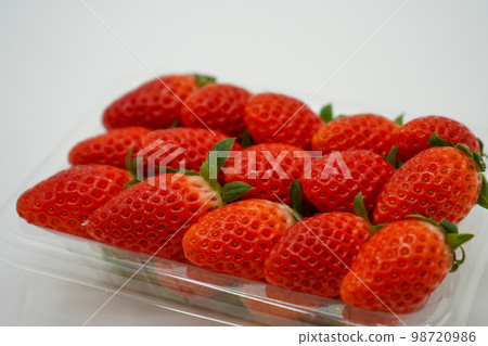 很多草莓 98720986