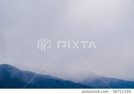 A cold mountain that can be seen from Yamagata Village 98722189