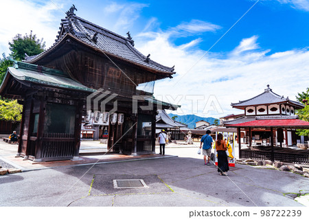 [十田間區] [中國49藥師聖地] No.22 廣島縣廿日市市宮島辯才天大願寺的初秋景色 98722239