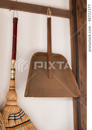 昭和笤帚和畚箕 昭和笤帚和畚箕 98722377