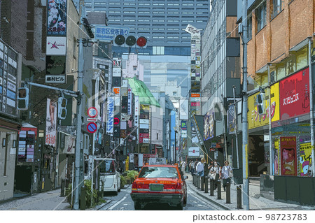 東京新宿的白天城市景觀 98723783