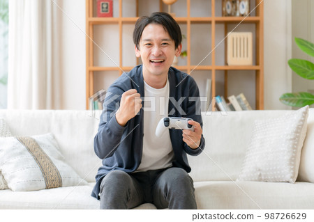 Game Hobby Enthusiasm Man 98726629