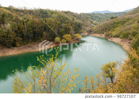Relax autumn calm landscapes with cloudy weather over the river Agri in the Province of Potenza, Basilicata, Italy Relax autumn calm landscapes with cloudy weather over the river Agri in the Province of Potenza, Basilicata, Italy 98727107