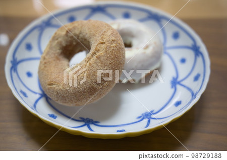 油炸圈餅 98729188