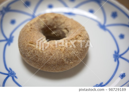 油炸圈餅 98729189