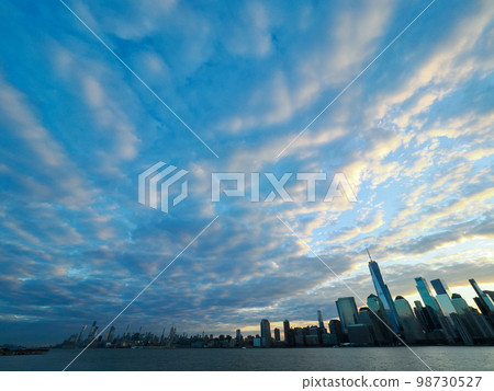 清晨陽光下的紐約 清晨陽光下的紐約 98730527
