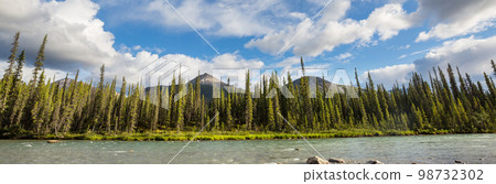 Lake in Canada Lake in Canada 98732302