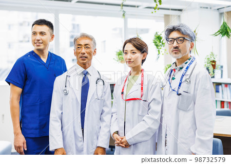 Medical image doctor female doctor Medical image doctor female doctor 98732579